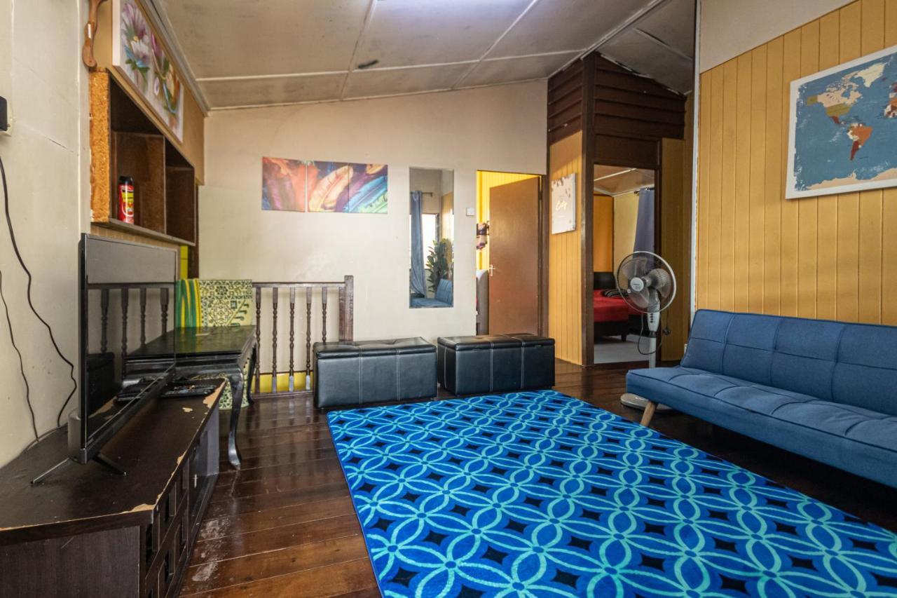Aiza Homestay Opposite Abang Strawberry Taman Sedia Tanah Rata Exteriör bild